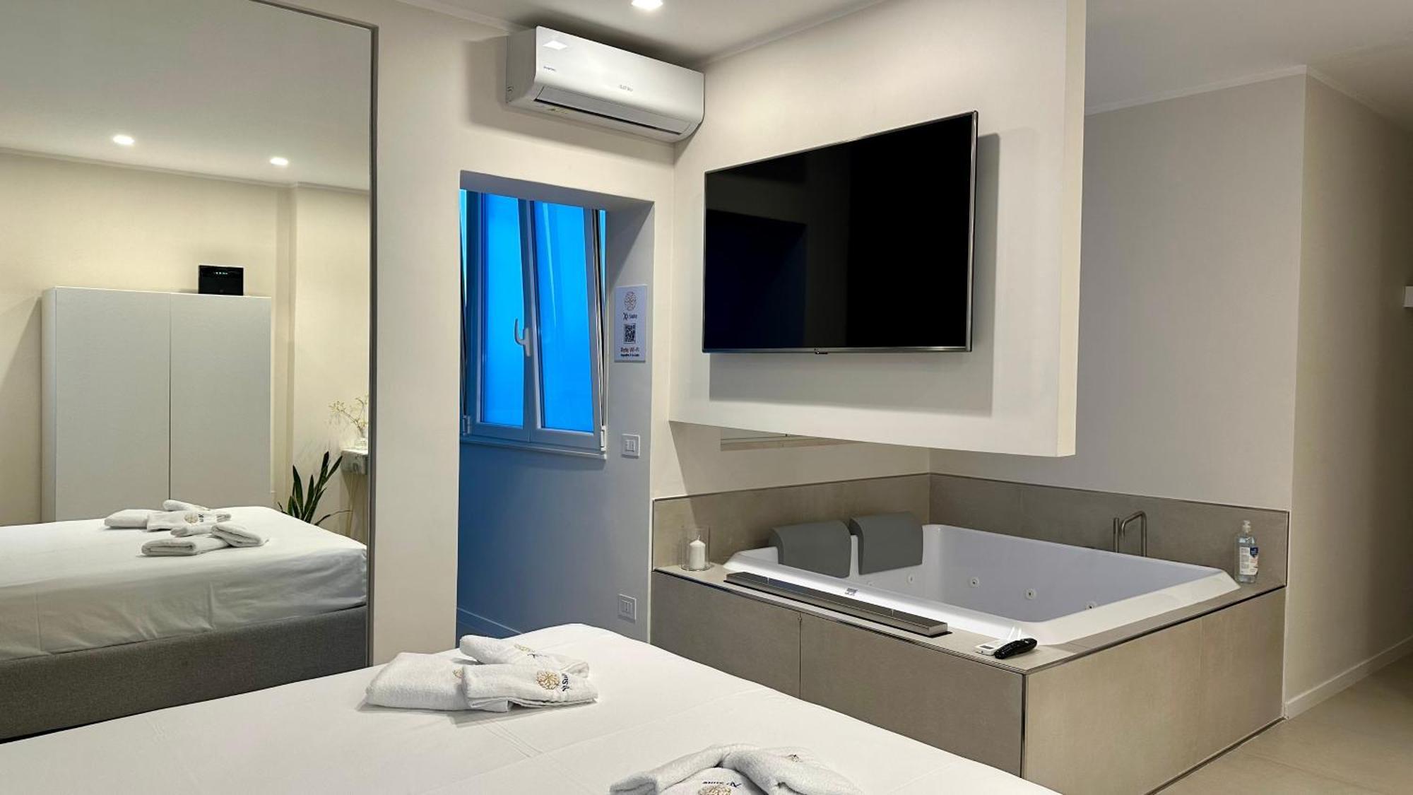 Xo Suite Bari Bagian luar foto